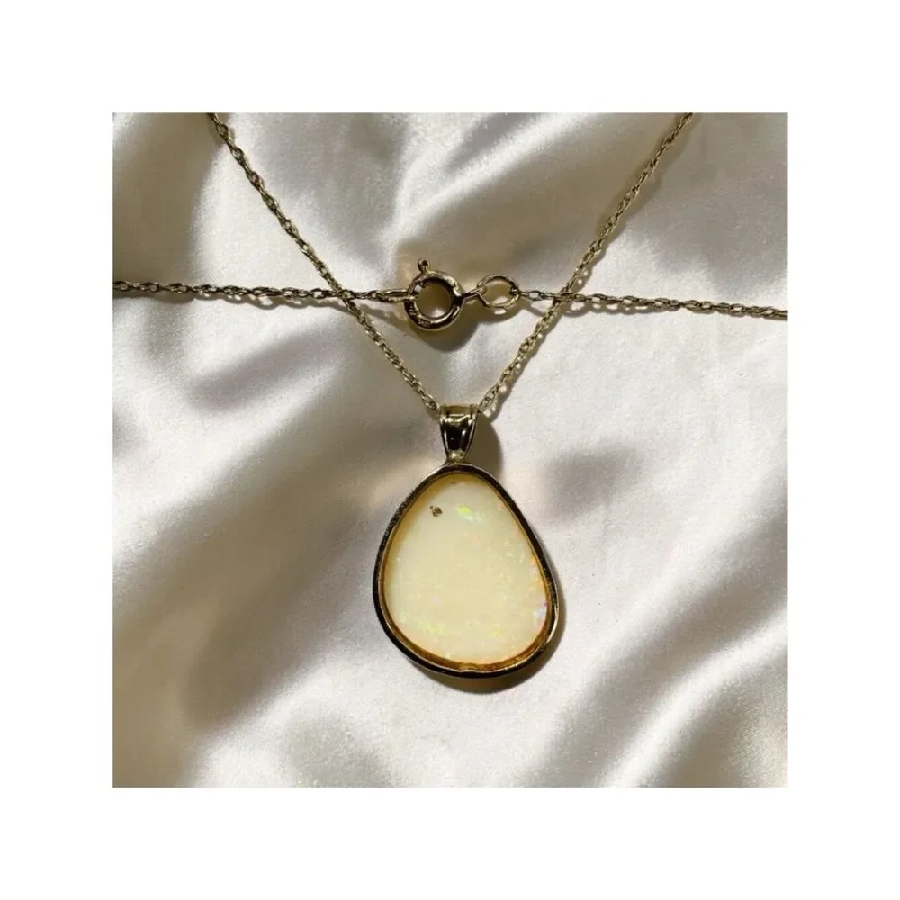 VINTAGE- 10K Gold -Natural Opal Necklace -19